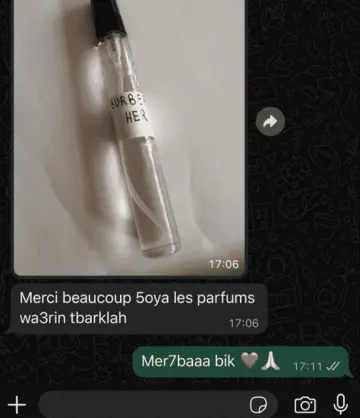 Message WhatsApp d'un client avec la photo de sa commande MYF